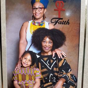 Meet your Posher, Tamela